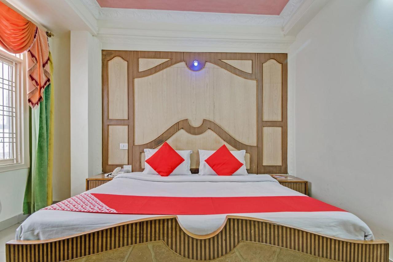 Oyo 24888 Hotel Sham Palace Katra  Luaran gambar