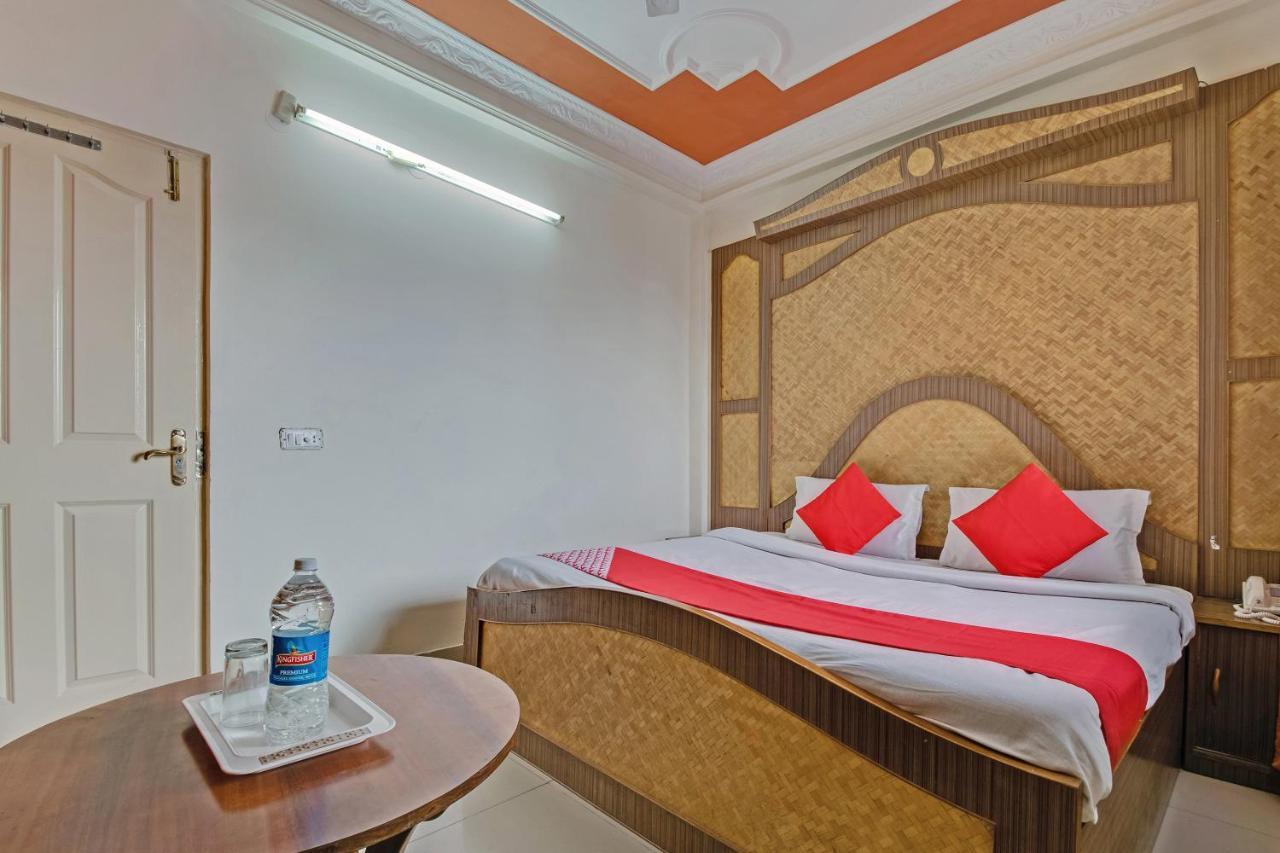 Oyo 24888 Hotel Sham Palace Katra  Luaran gambar