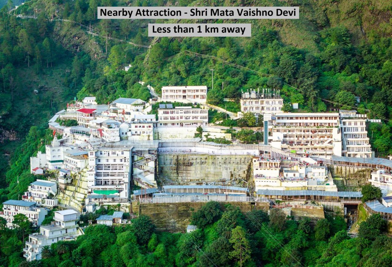 Oyo 24888 Hotel Sham Palace Katra  Luaran gambar