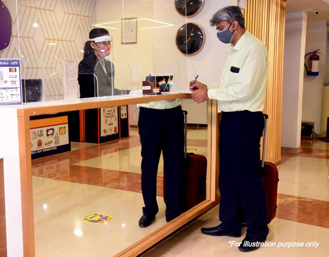 Oyo 24888 Hotel Sham Palace Katra  Luaran gambar